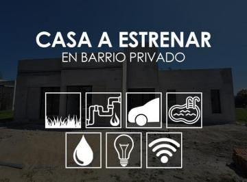 Casa · 88m² · 4 Ambientes · 2 Cocheras · Casa en Barrio Privado en Colón