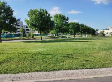Terreno · 544m² · Venta de Lote Interno en Esquina Orientacion Norte - Lagoon Pilar