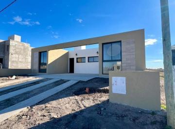Casa · 252m² · 3 Ambientes · Venta Duplex en Planta Baja 2 Dorm Docta Central
