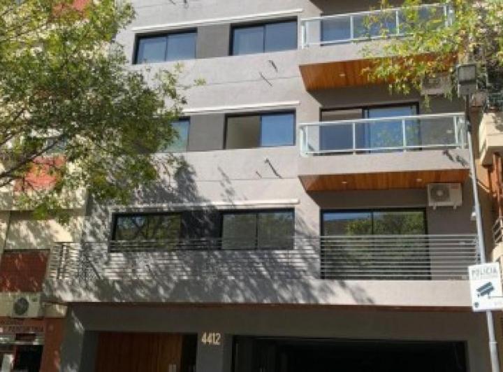 3 Amb Frente con Balcon Venta Monte Castro