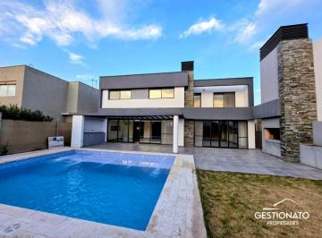 Casa de 1 ambiente, Maipú · Casa de Categoria en B° Lomas de Russell