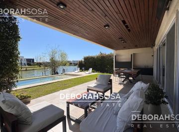 Casa · 223m² · 5 Ambientes · 4 Cocheras · Casa en Venta 5 Ambientes Al Agua Barrio El Cantón