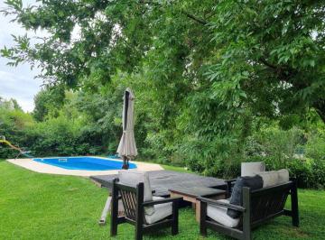 Casa de 6 ambientes, Pilar · Casa con 3 Dorm. en Venta - 800 m² Lote en La Casualidad - Pilar