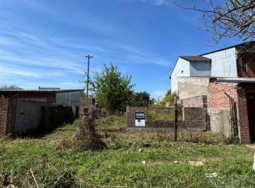 Terreno · 200m² · Lote en Venta San Lorenzo Colon 736