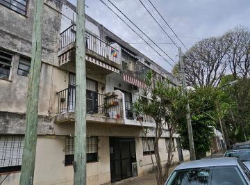 Departamento · 85m² · 3 Ambientes · Venta Departamento Villa Ballester de 105 m con Patio de 3 Amb, Oportunidad