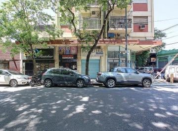 Local comercial · 36m² · Local Emplazado en El Barrio de Flores, Cuenta con 36 m² Totales Distribuido en Pb y Subsuelo.