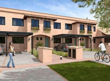 Casa · 150m² · 4 Ambientes · 2 Cocheras · En Venta! Condominios Premium. Fisherton