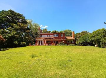 Casa de 4 ambientes, Mar del Plata · Vendo Hermoso Chalet: (Barrio Alfar)