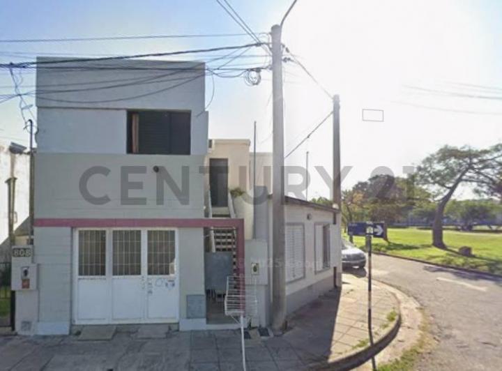 Casa · 45m² · 4 Ambientes · 1 Cochera