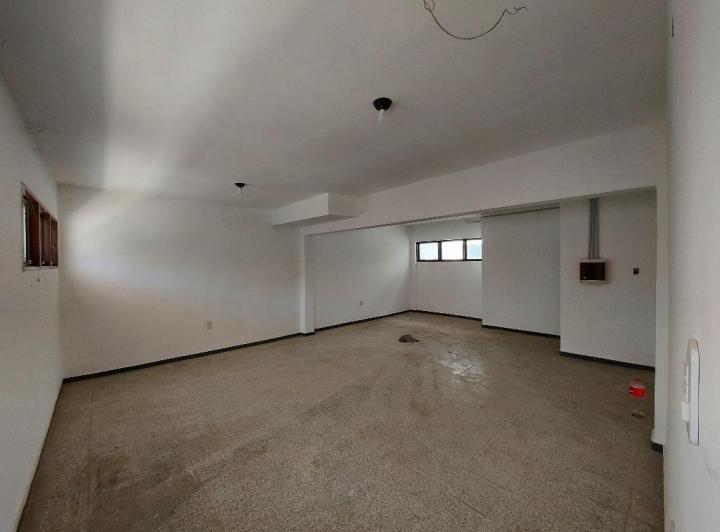 Local comercial · 65m²
