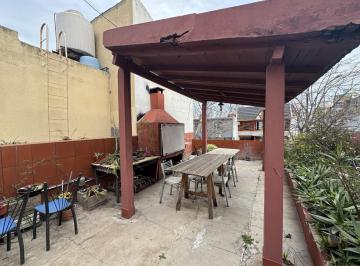 PH · 140m² · 3 Ambientes · Excelente PH de 3 Ambientes Dependencia, con Terraza Propia y Espacios Comunes