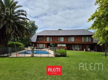 Casa · 370m² · 7 Ambientes · 6 Cocheras · Importante Casa en Venta en El Ombu