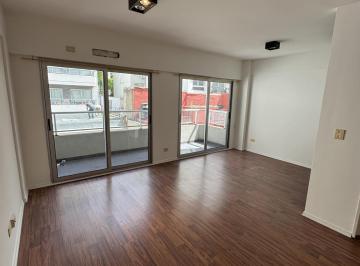 Departamento · 38m² · 2 Ambientes · 1 Cochera · 1 1/2 Ambientes en La Mejor Zona de Caballito, Sobre Pedro Goyena, un Lujo!