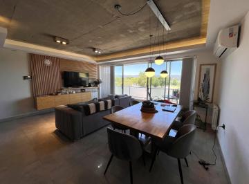 Departamento · 134m² · 4 Ambientes · 1 Cochera · Departamento en Venta en Plena Costanera de Carlos Paz 3 Dorm.