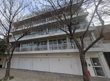 Departamento · 40m² · 1 Ambiente · Gran Dpto 1 Amb con Balcon Al Fte, Muy Lum. Prox Estacion