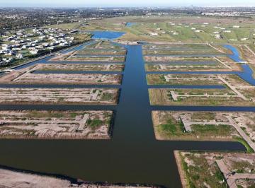 Terreno · 501m² · Venta Terreno Funes Lakes Oportunidad 500 m²