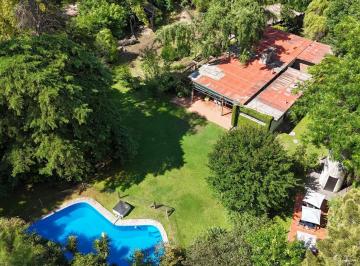 Casa · 200m² · 5 Ambientes · 1 Cochera · Casa en El Barrio Los Naranjos - Ingeniero Maschwitz - Escobar
