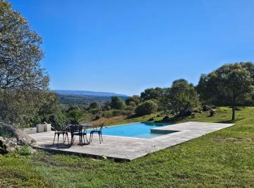 Casa · 414m² · 3 Dormitorios · 2 Cocheras · Venta - Exepcional Casa 3dormitorio 2 Baños - Alta Vista - Los Reartes