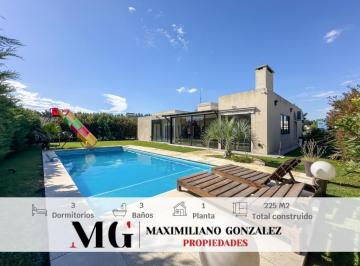 Casa · 200m² · 4 Ambientes · 1 Cochera · Casa Venta Santa Inés Canning