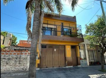 Casa · 202m² · 4 Ambientes · 3 Cocheras · PH 202 m² - con Garage/galpon/taller - Terraza Edificable