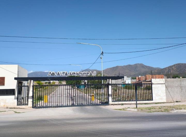 Terreno · 293m²