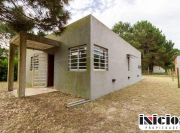Casa de 3 ambientes, Nueva Atlantis · Casa: Olivero N° 1167 E/ La Margarita y Caseros - Nueva Atlantis - C1042