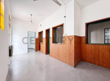 PH · 118m² · 4 Ambientes · 2 Cocheras · PH de 3 Dorm. con Cochera y Patio en La Plata