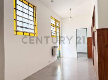 PH · 118m² · 4 Ambientes · 2 Cocheras · PH de 3 Dorm. con Cochera y Patio en La Plata