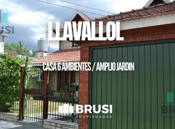 Casa · 220m² · 6 Ambientes · 1 Cochera · Casa en Venta en Llavallol - 6 Ambientes