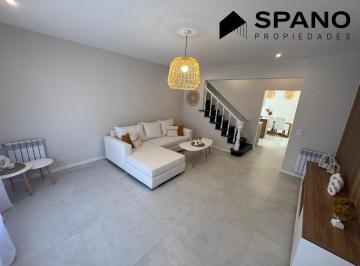Casa · 160m² · 5 Ambientes · 1 Cochera · Casa - Guemes
