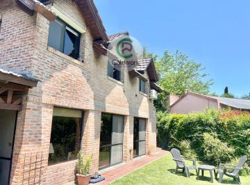 Casa · 220m² · 5 Ambientes · Casa en Venta Country Club Banco Provincia