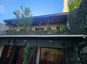 Casa · 200m² · 4 Ambientes · 2 Cocheras · Venta Casa 4 Ambientes en Barrio Naon