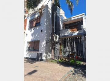 PH · 180m² · 4 Ambientes · 1 Cochera · PH en Venta en Ramos Mejia