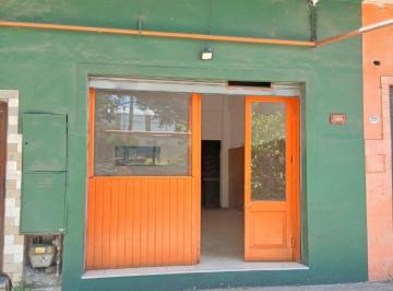 Local comercial · 50m² · Alquiler - Local 50 m² - Tapiales