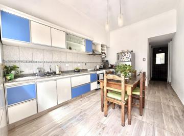 PH · 150m² · 5 Ambientes · 1 Cochera · PH 4 Ambientes con Entrada Independiente Al Frente y Patio en Remedios de Escalada