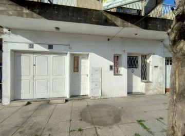 PH de 4 ambientes, La Matanza · Apto Credito - Oportunidad!p. H. Al Frente de 4 Ambientes con Garaje/local