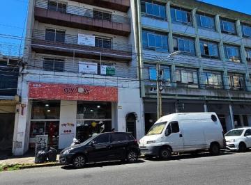 Departamento · 81m² · 3 Ambientes · Venta! Excelente 3 Ambientes en Laprida 641 Lomas de Zamora.