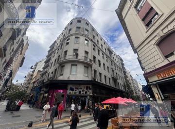 Oficina comercial · 387m² · 1 Ambiente · 1 Cochera · Oficina en Esquina en Planta Libre