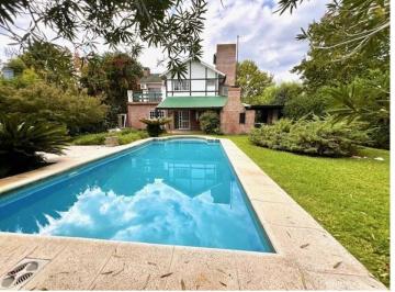 Casa · 782m² · 4 Ambientes · 1 Cochera · Venta de Casa 4 Ambiente C/ Pileta y Parrila Lote Central en Barrio La Tranquera Pilar