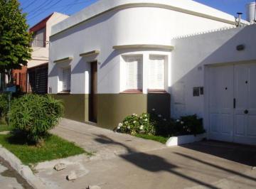 PH · 108m² · 3 Ambientes · 1 Cochera · Dos PH a Reciclar Reconquista 674 Bernal Venta en Block