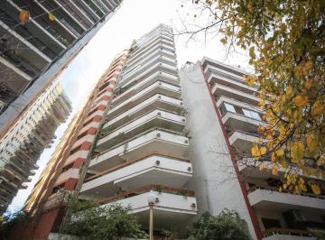 Departamento · 156m² · 4 Ambientes · 1 Cochera · Departamento / Semipiso 4 Ambientes con Dependencias, Cochera, Baulera y Balcon Aterrazado