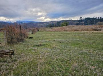 Terreno · 200000m² · 1 Cochera · Chacra 20 Hectáreas El Hoyo con Servicios Usd 600.000