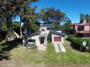 DEI-DEI-1995_2 · Casa 3 Dorm. en Venta en Pinamar Zona Norte