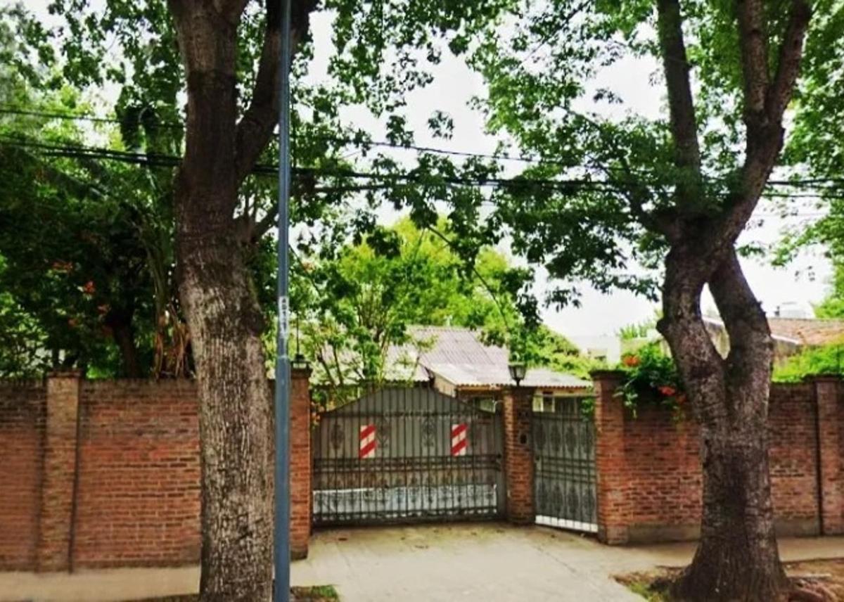 Adg. Hermosa Casa En Venta 4 Ambientes