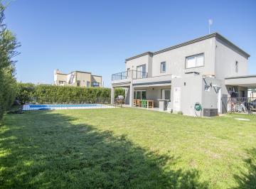 Casa · 214m² · 4 Ambientes · 2 Cocheras · Venta Casa 4 Ambientes Pileta Barrio El Ensueño Maschwitz