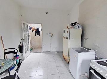Casa · 140m² · 5 Ambientes · 2 Cocheras · Casa 4 Amb + Depto Amb 200 m² Tot, 140 m² Cub Garage