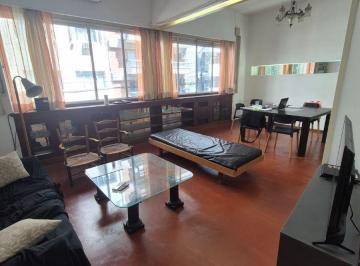 Departamento de 3 ambientes, Recoleta · Amplio y Muy Luminoso 3 Ambientes en Recoleta!