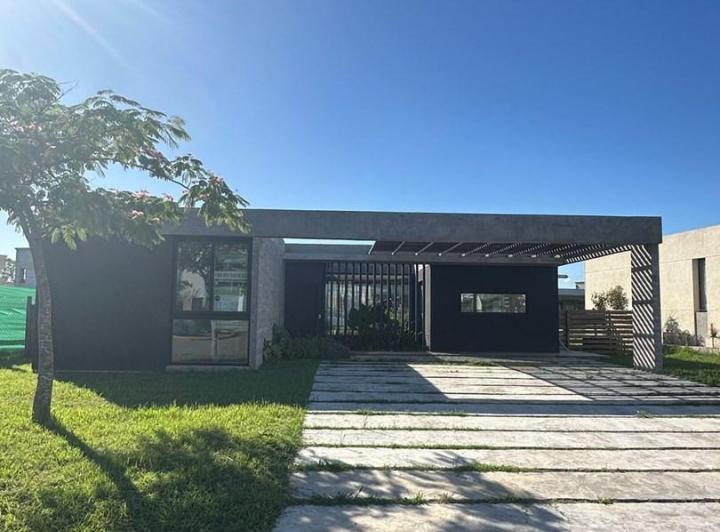 Casa · 116m² · 4 Ambientes