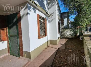 Casa · 99m² · 4 Ambientes · Casa Venta y Alquiler Bernal Centro