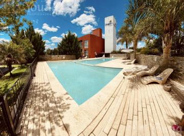 Local comercial · 1988m² · 3 Ambientes · 10 Cocheras · Hotel en Venta Colón